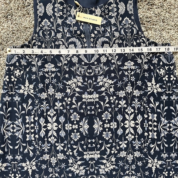 Max Studio Floral Navy Shift Dress, Small, New with Tags; Adorable Summer dress - Picture 8 of 15